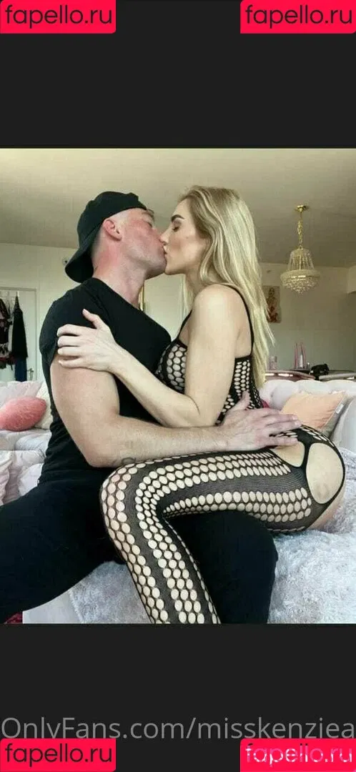 misskenzieanne Onlyfans Photo Gallery 