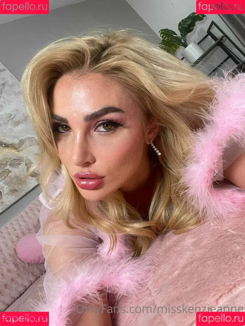 misskenzieanne Onlyfans Photo Gallery 