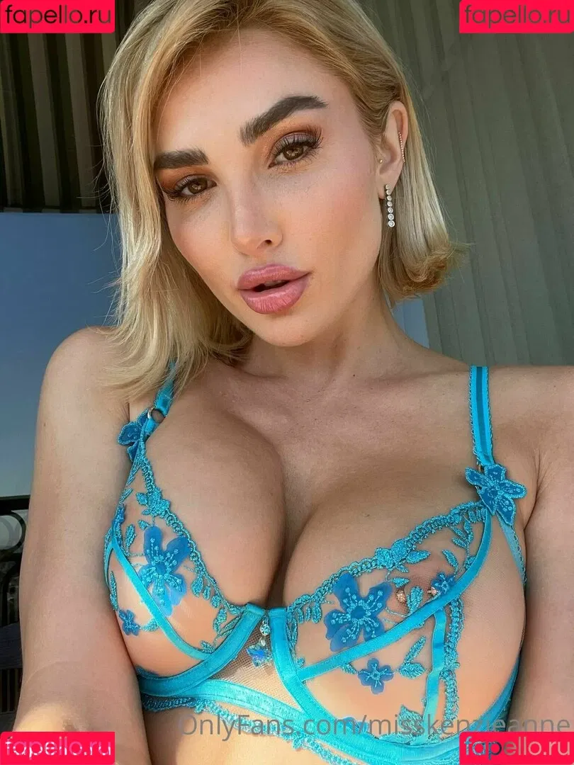 misskenzieanne Onlyfans Photo Gallery 
