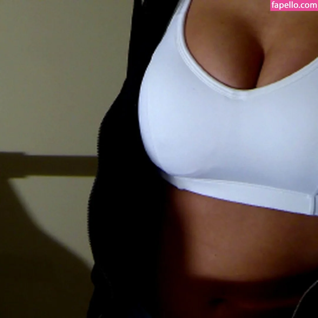 Nikki Sims Onlyfans Photo Gallery 