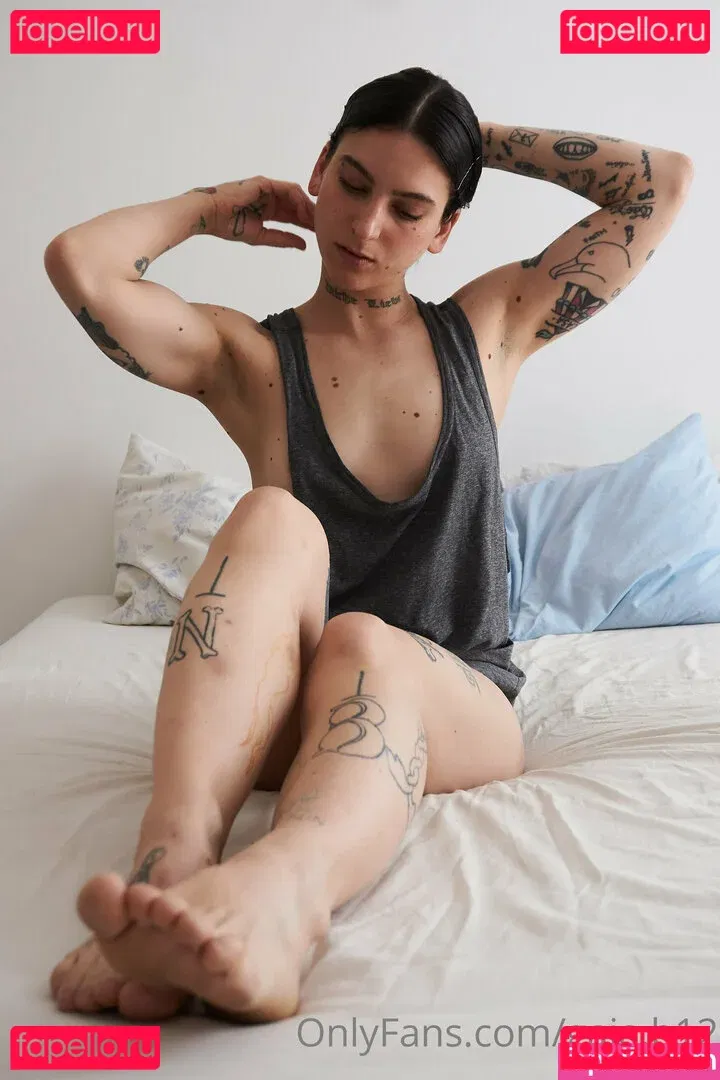 gaia.b12 Onlyfans Photo Gallery 