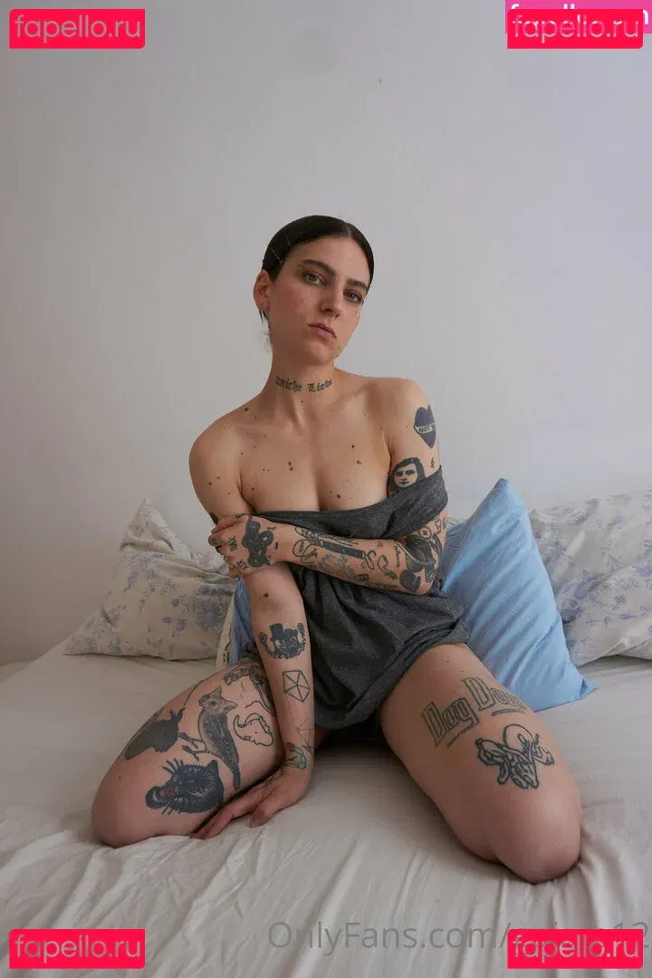 gaia.b12 Onlyfans Photo Gallery 