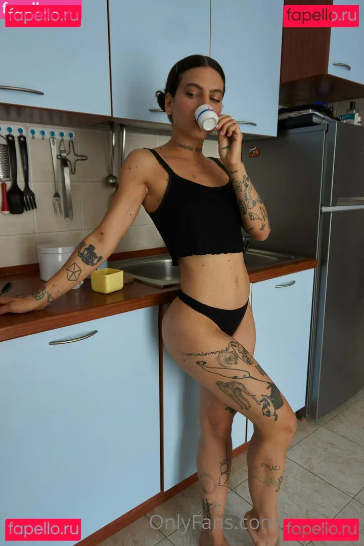 gaia.b12 Onlyfans Photo Gallery 