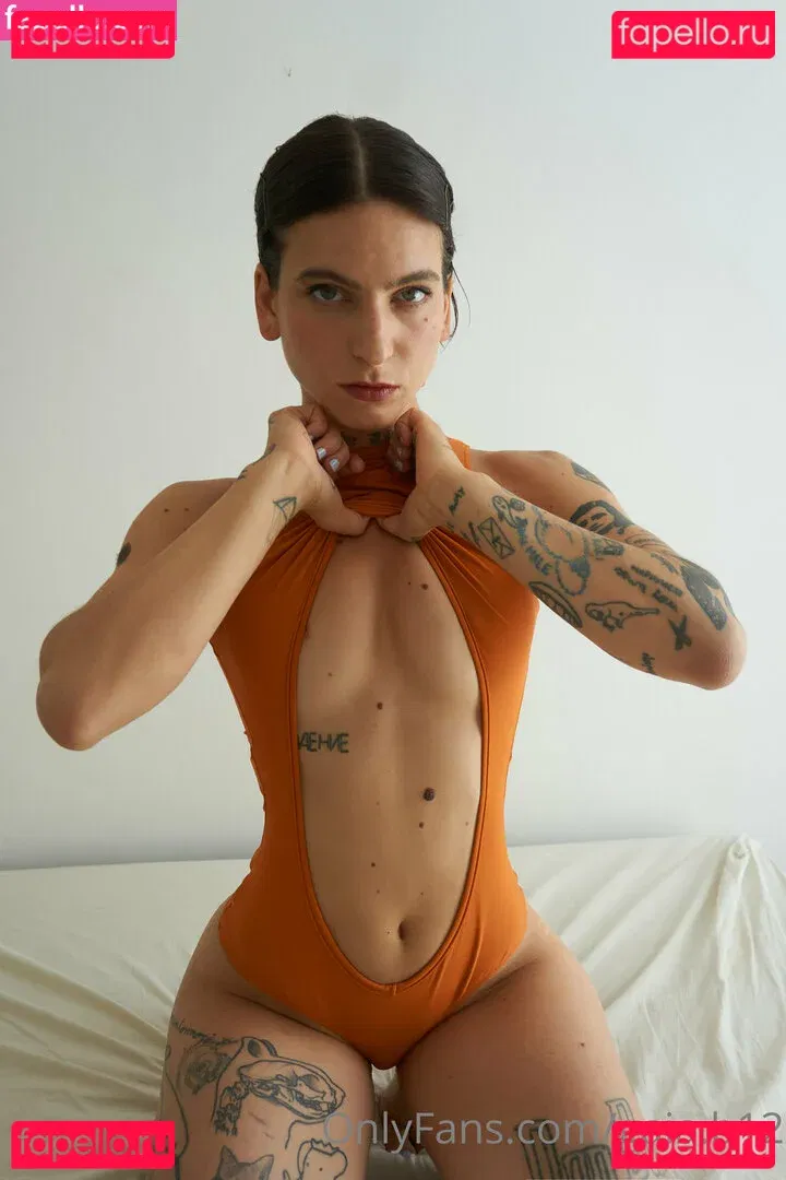 gaia.b12 Onlyfans Photo Gallery 