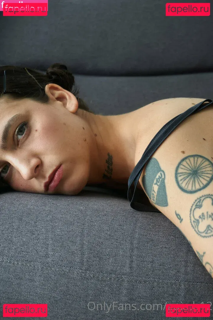 gaia.b12 Onlyfans Photo Gallery 