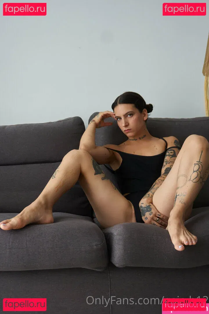 gaia.b12 Onlyfans Photo Gallery 