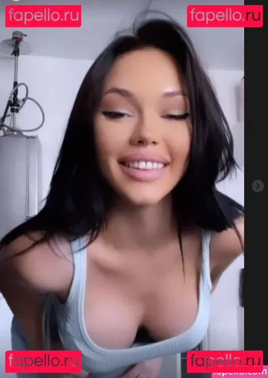 Rosalinda Bogdan Onlyfans Photo Gallery 