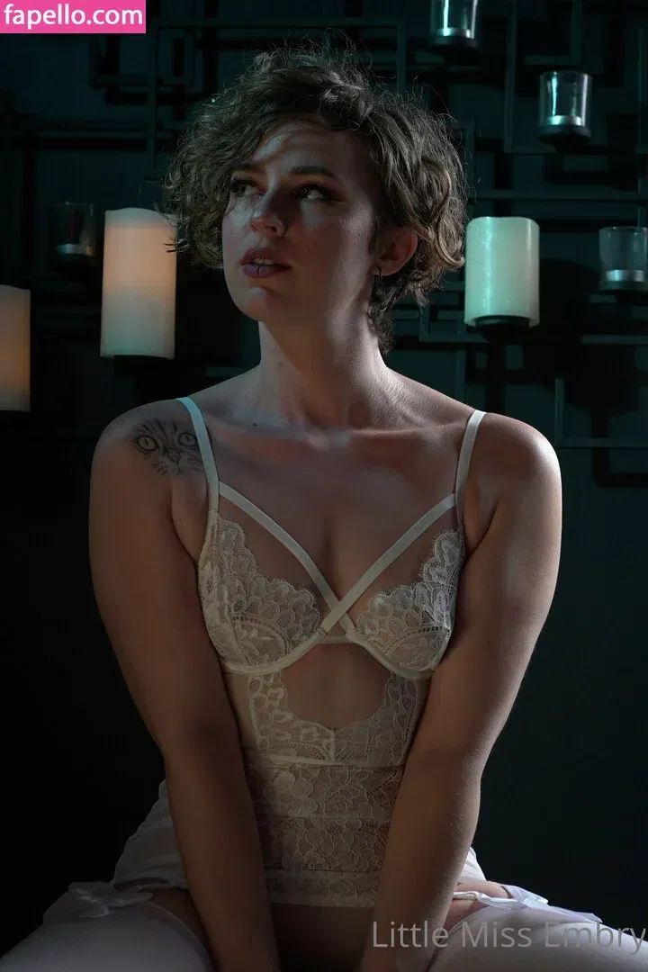 littlemissembry Onlyfans Photo Gallery 