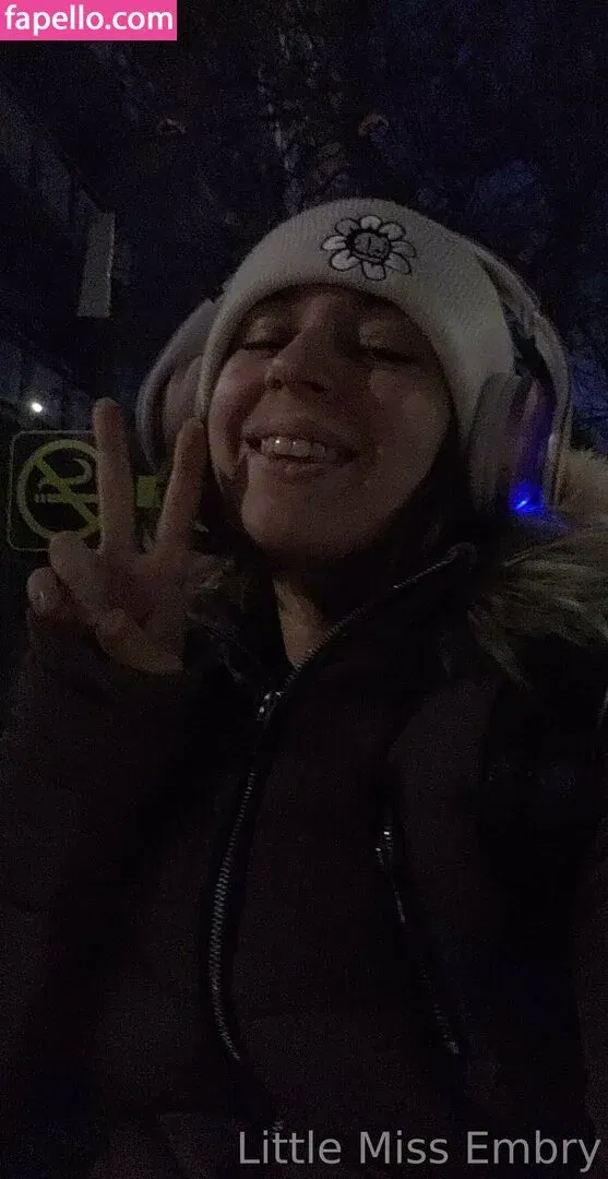 littlemissembry Onlyfans Photo Gallery 