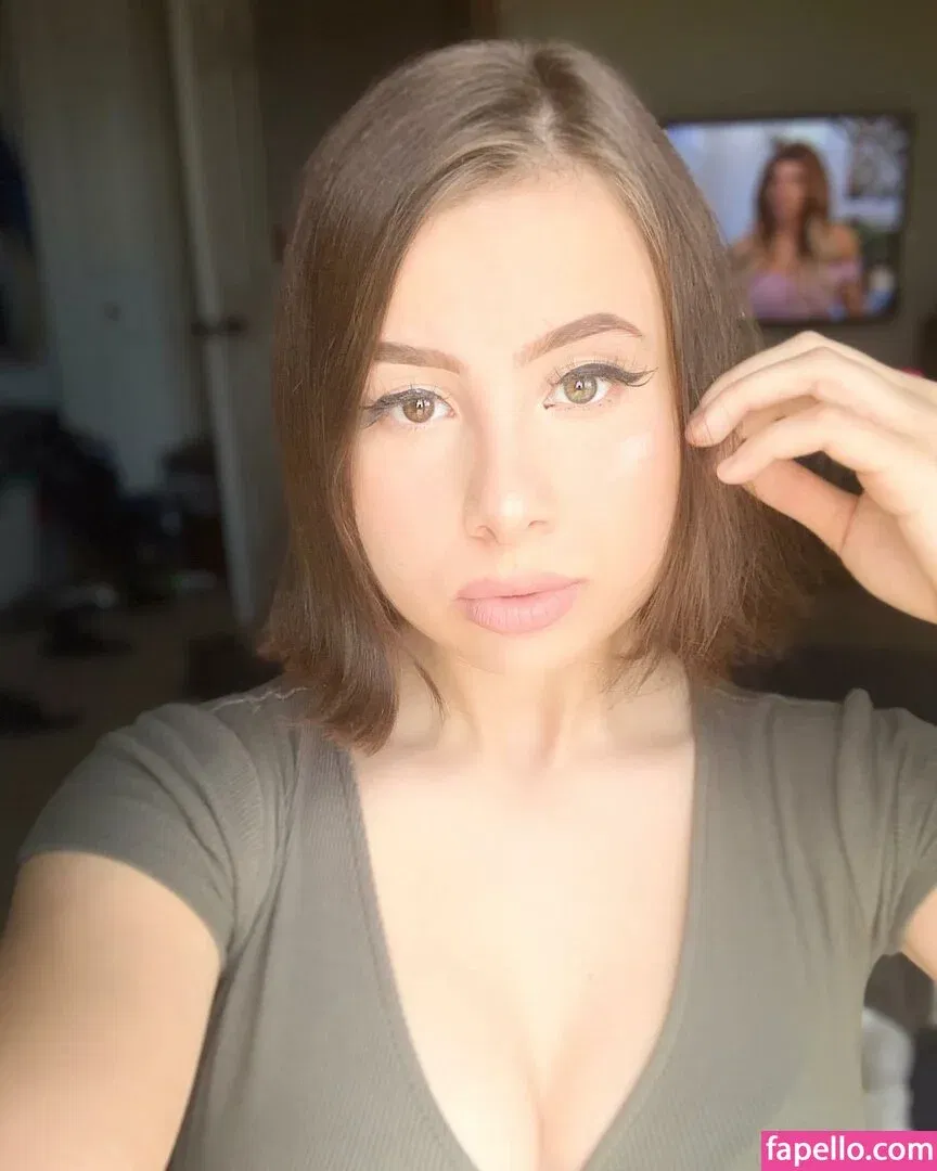 cravinravenn Onlyfans Photo Gallery 