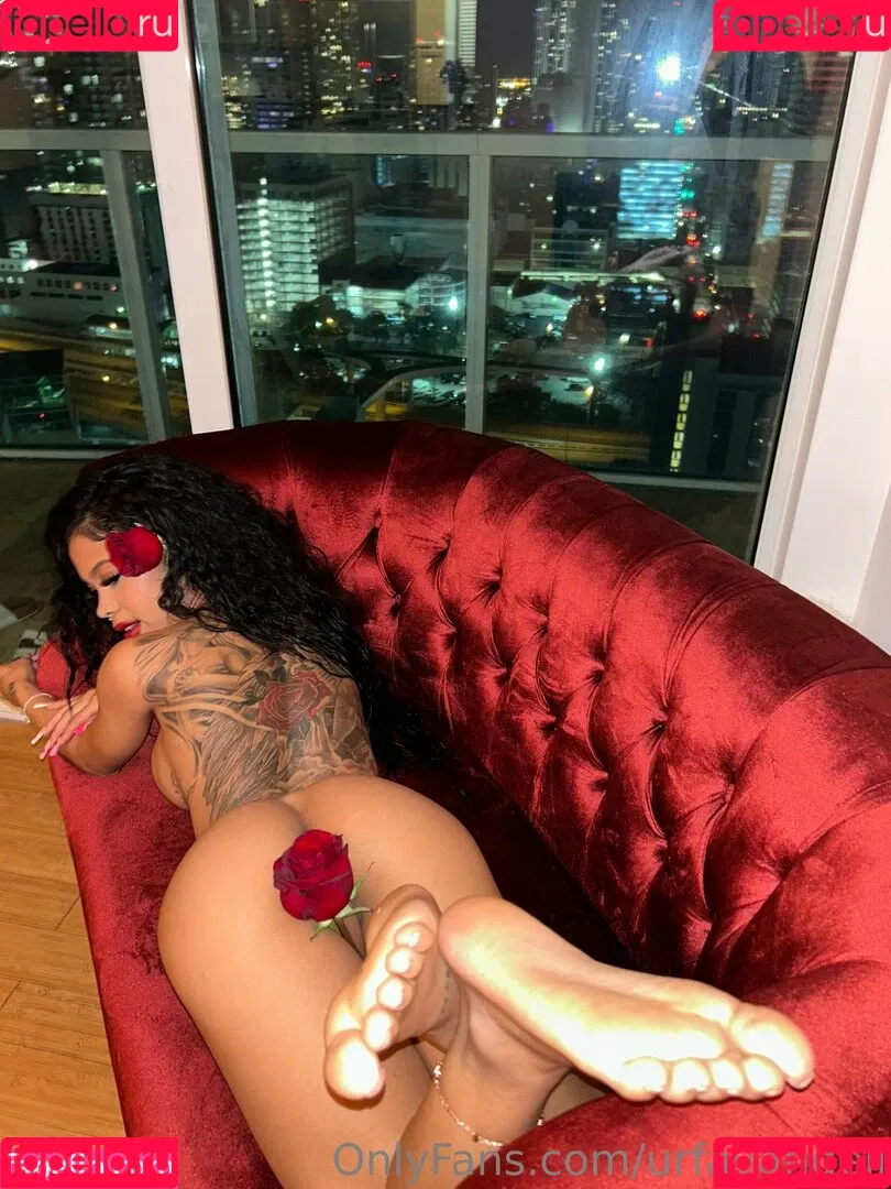 urfavangell Onlyfans Photo Gallery 