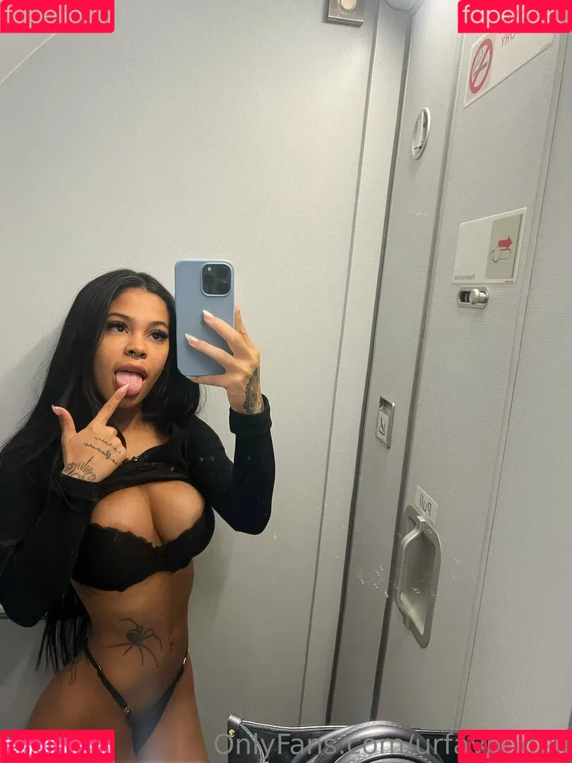 urfavangell Onlyfans Photo Gallery 