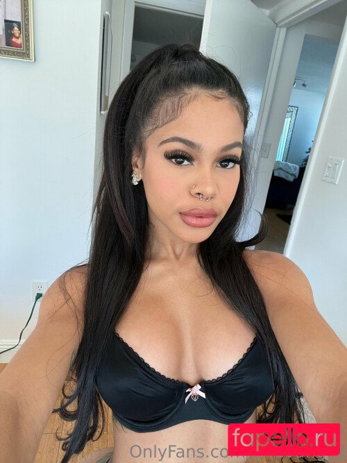 urfavangell Nude Onlyfans Photo 23