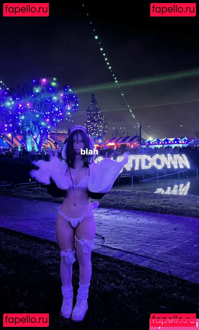 xji3lan Onlyfans Photo Gallery 