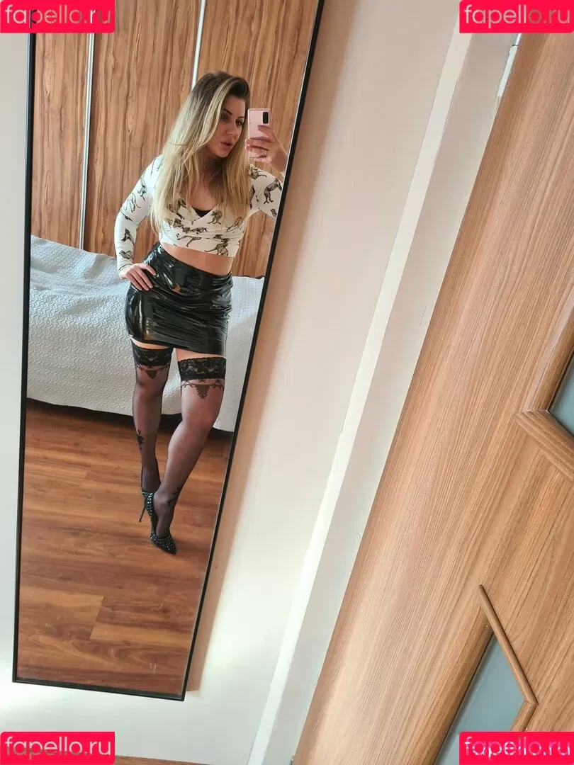 polishloca Onlyfans Photo Gallery 