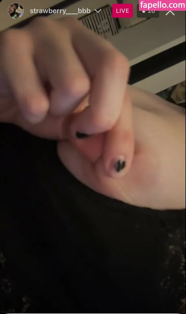 Strawberry_bb Onlyfans Photo Gallery 