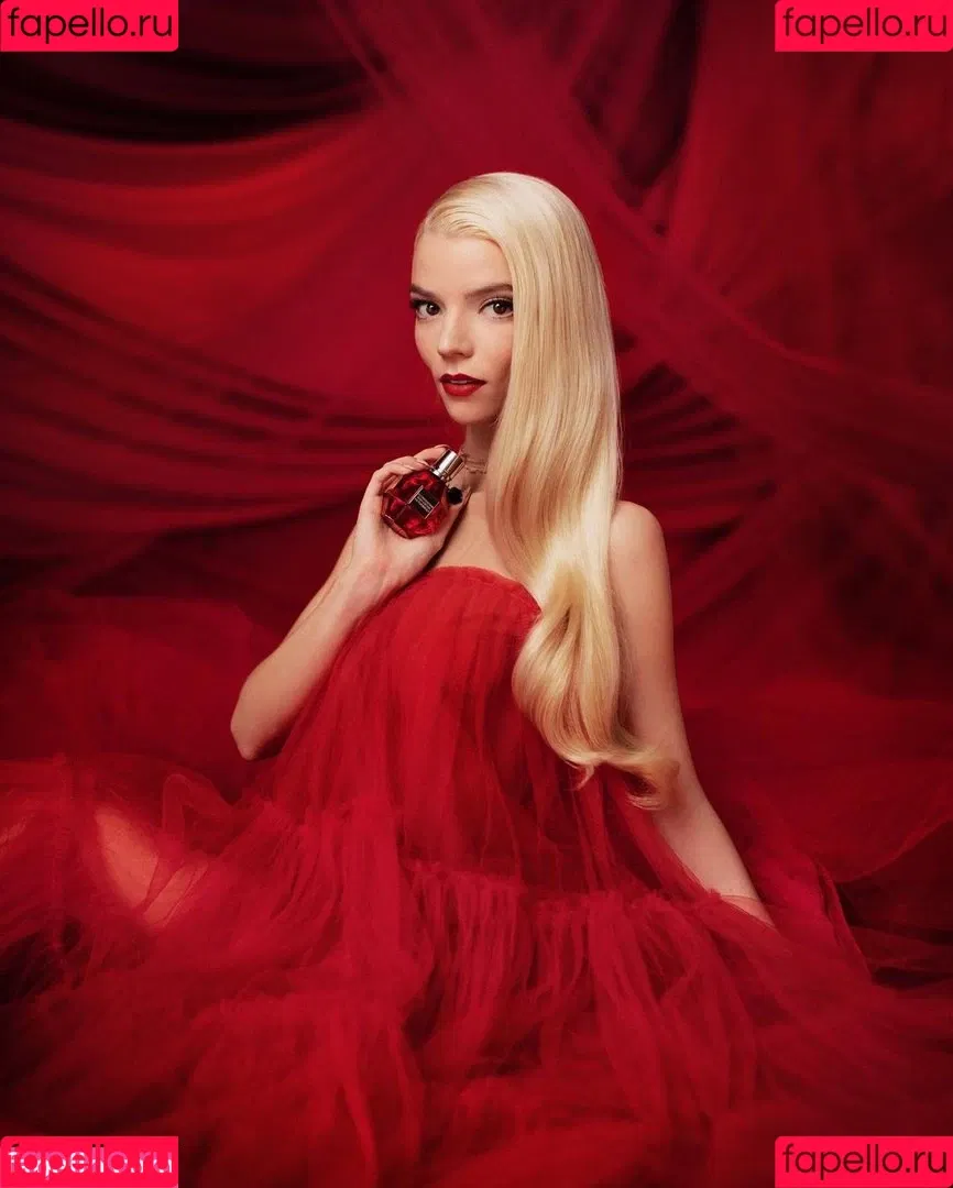 Anya Taylor-Joy Onlyfans Photo Gallery 