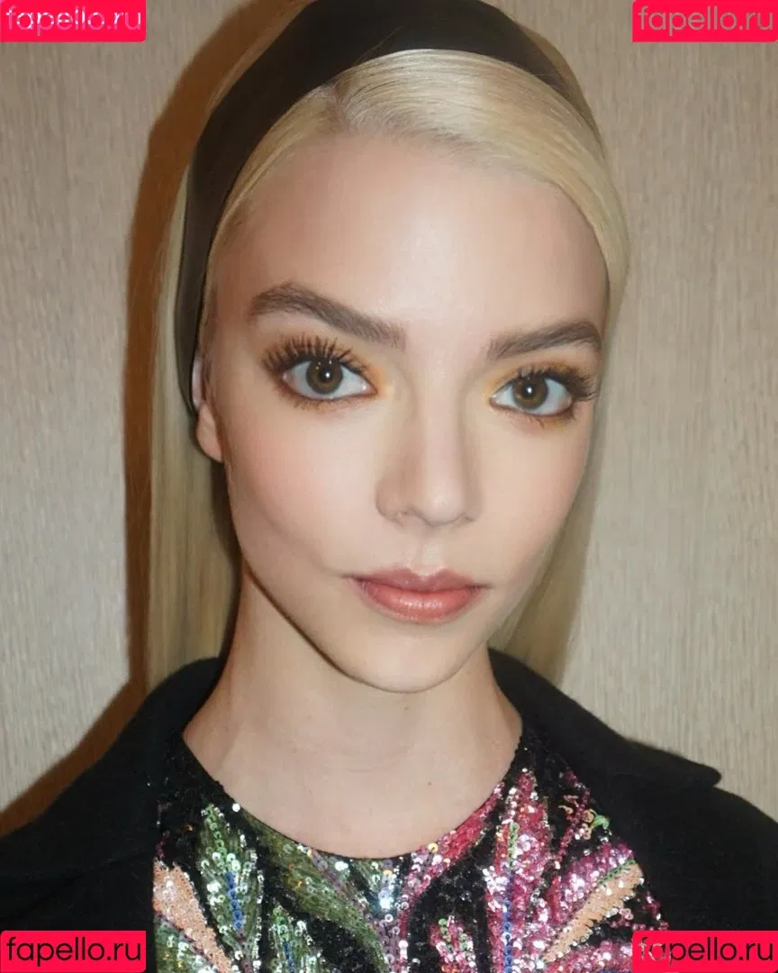 Anya Taylor-Joy Onlyfans Photo Gallery 
