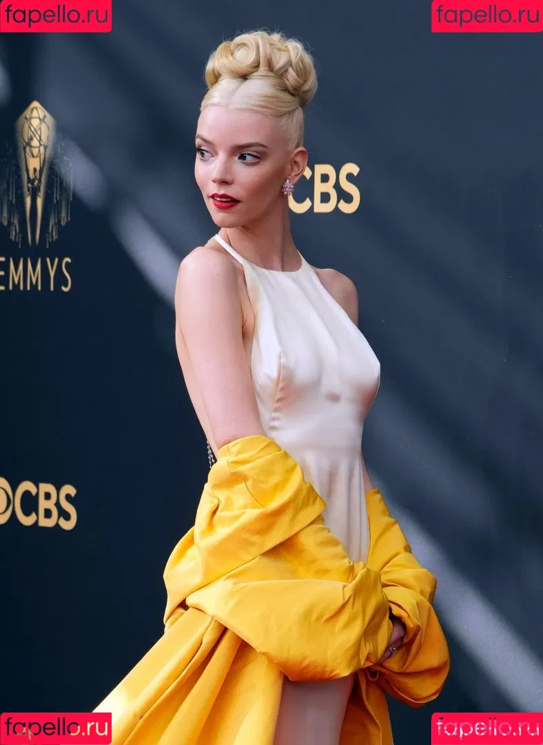 Anya Taylor-Joy Onlyfans Photo Gallery 