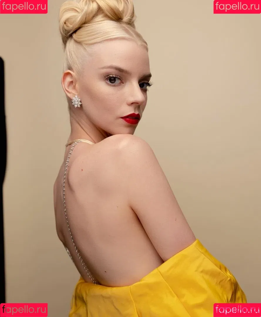 Anya Taylor-Joy Onlyfans Photo Gallery 