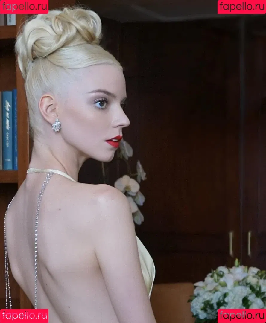 Anya Taylor-Joy Onlyfans Photo Gallery 