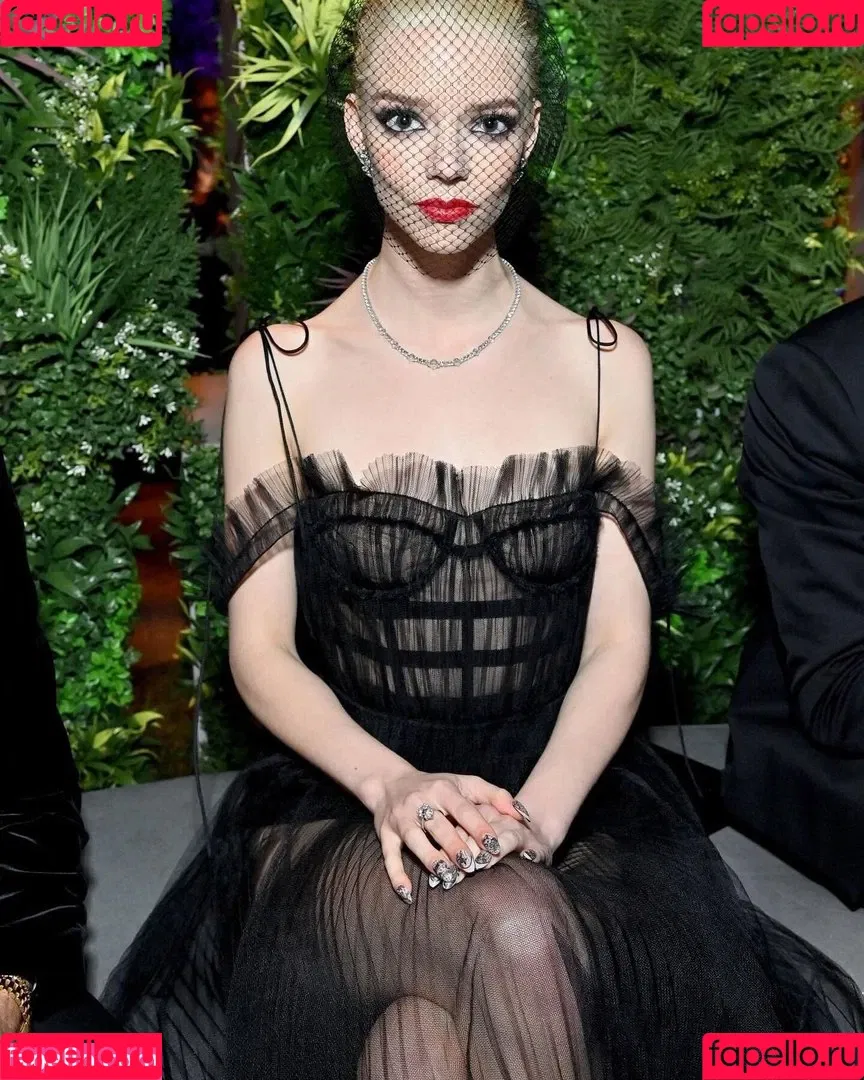 Anya Taylor-Joy Onlyfans Photo Gallery 