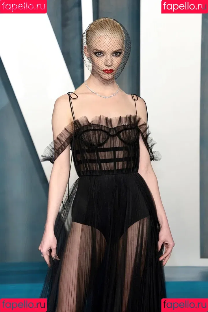Anya Taylor-Joy Onlyfans Photo Gallery 