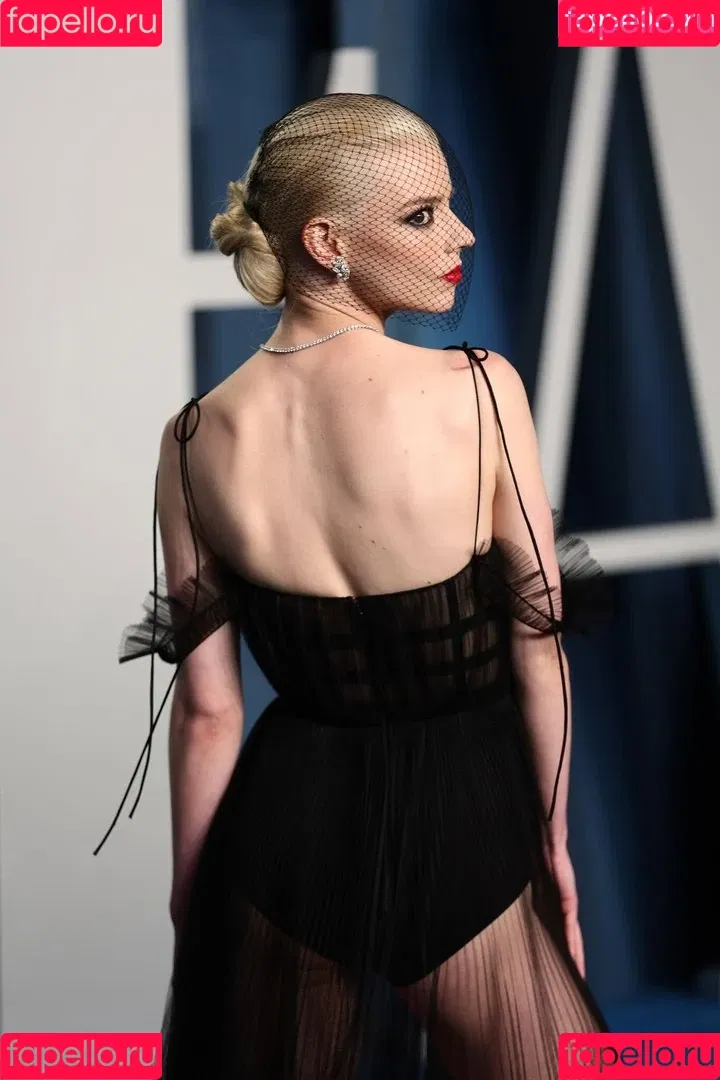 Anya Taylor-Joy Onlyfans Photo Gallery 