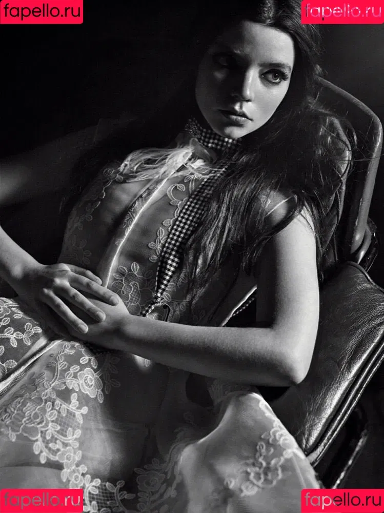 Anya Taylor-Joy Onlyfans Photo Gallery 