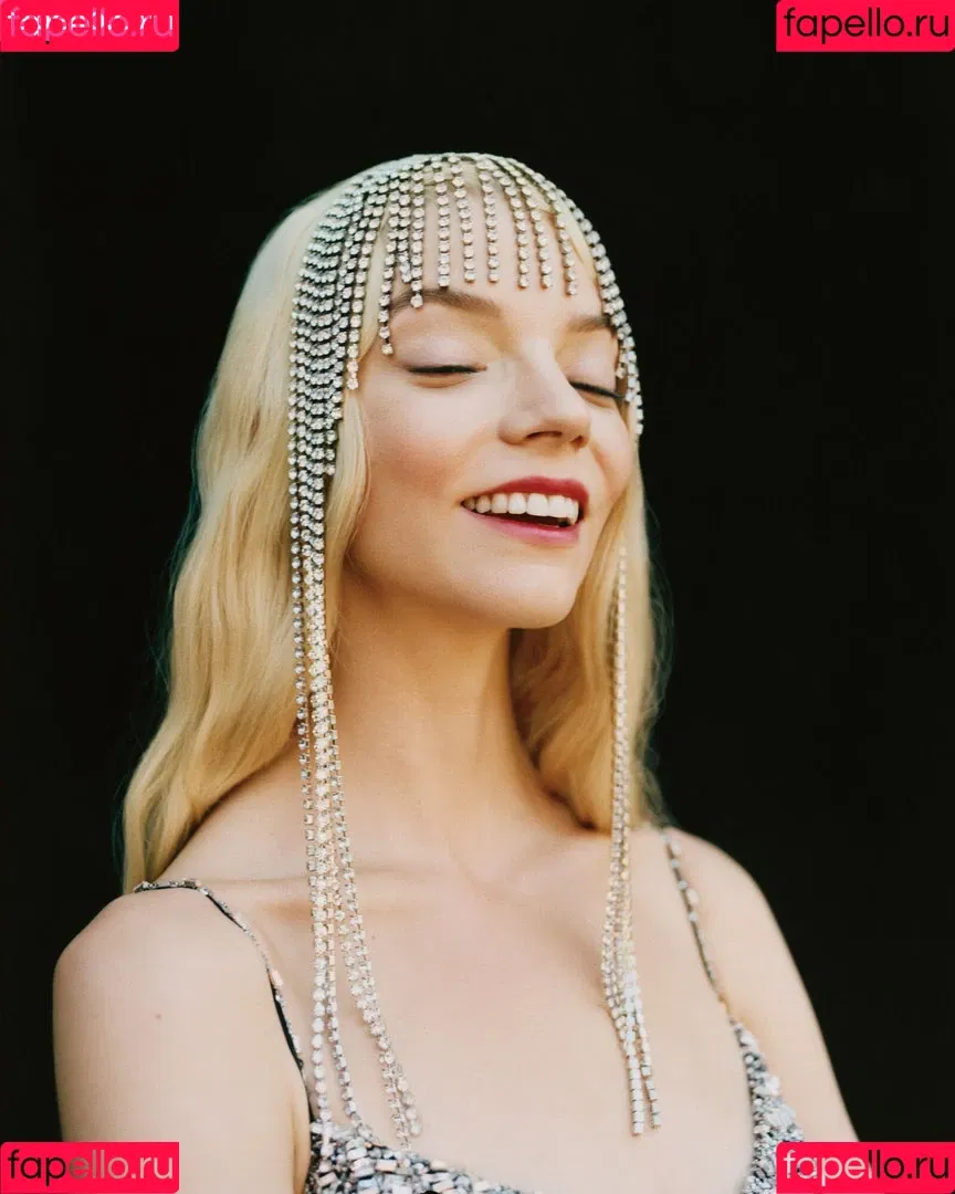 Anya Taylor-Joy Onlyfans Photo Gallery 