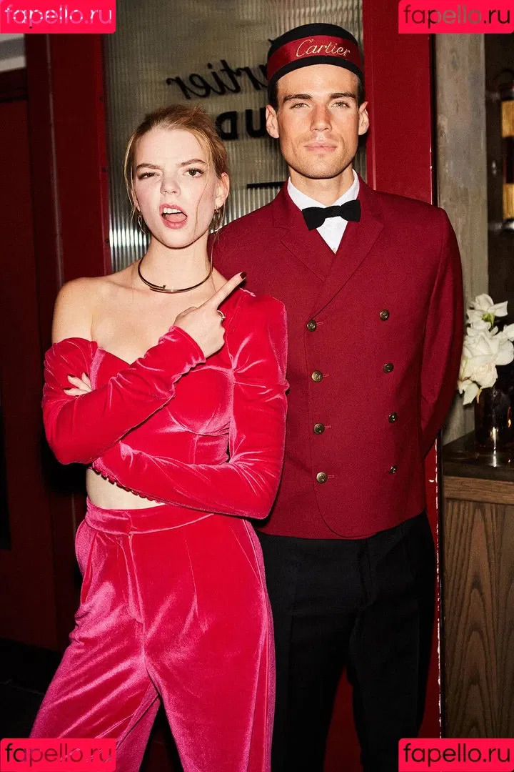 Anya Taylor-Joy Onlyfans Photo Gallery 