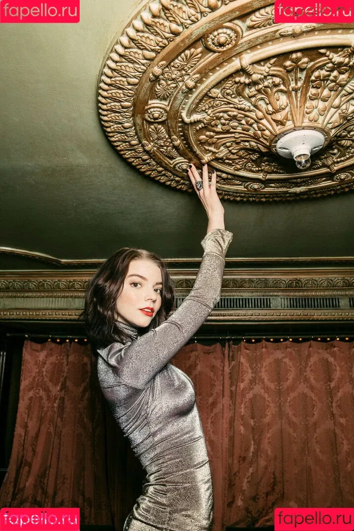 Anya Taylor-Joy Onlyfans Photo Gallery 