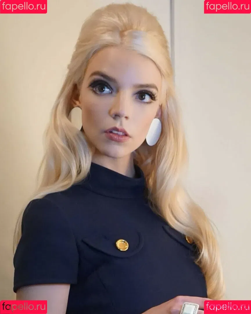 Anya Taylor-Joy Onlyfans Photo Gallery 