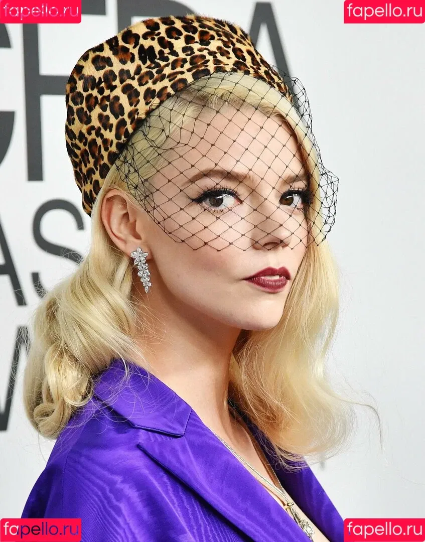 Anya Taylor-Joy Onlyfans Photo Gallery 