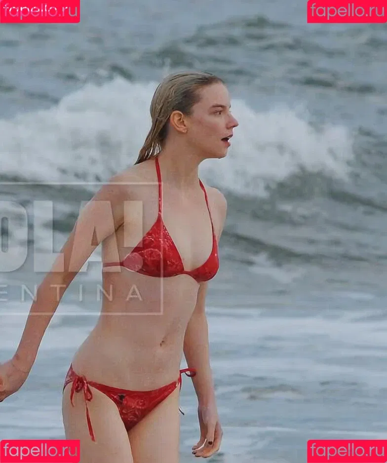 Anya Taylor-Joy Onlyfans Photo Gallery 