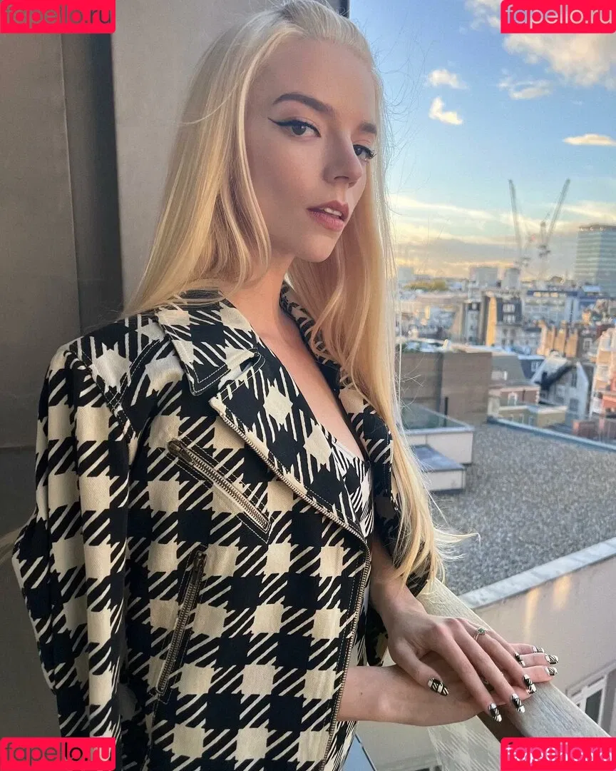 Anya Taylor-Joy Onlyfans Photo Gallery 