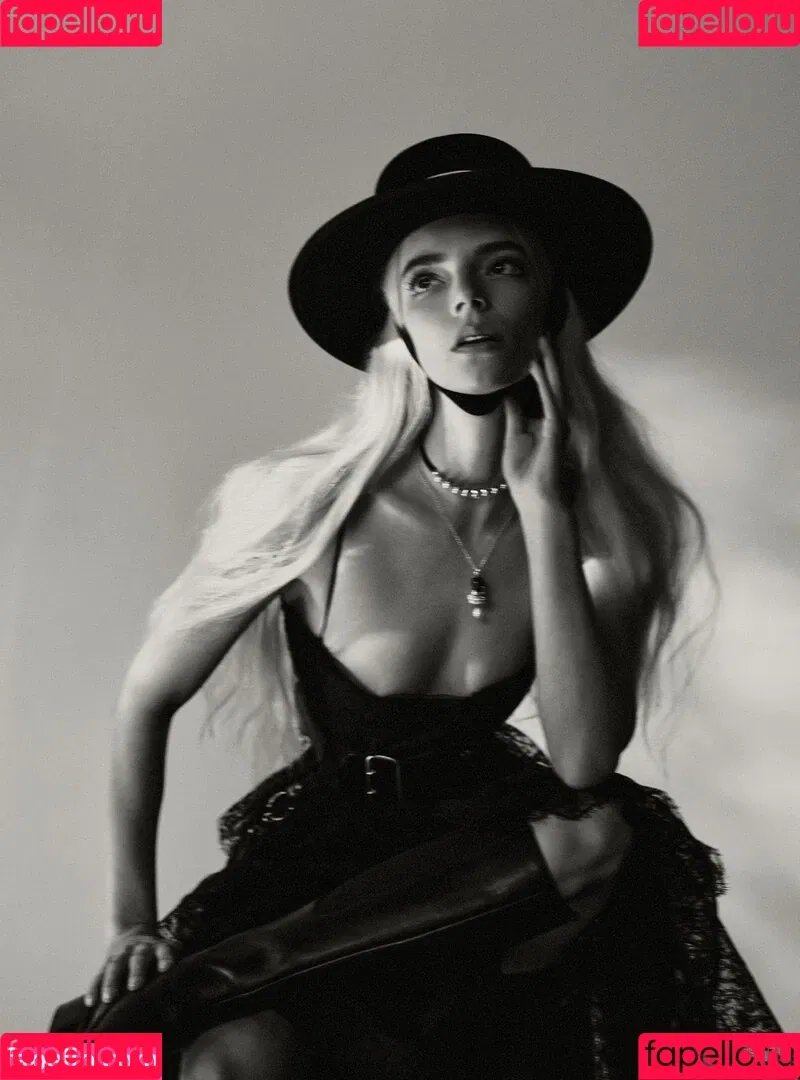 Anya Taylor-Joy Onlyfans Photo Gallery 