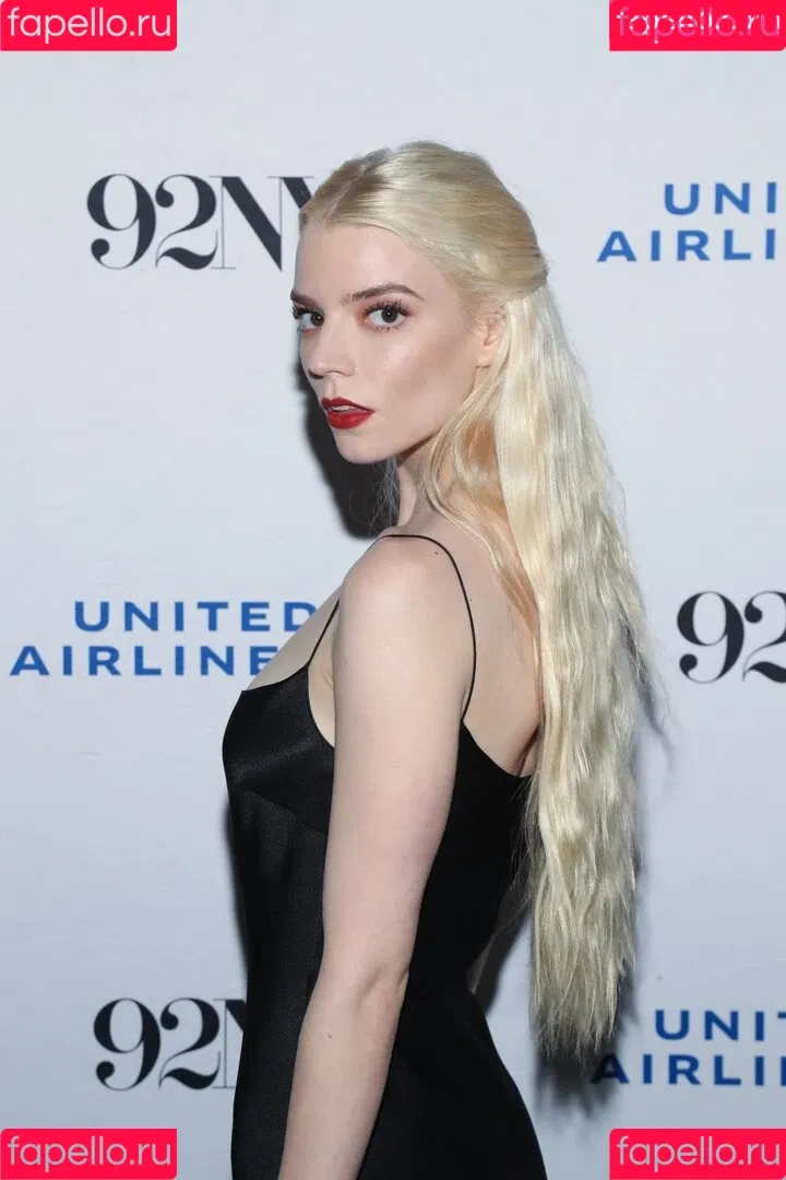 Anya Taylor-Joy Onlyfans Photo Gallery 
