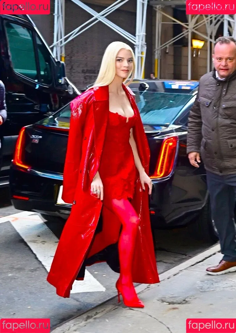 Anya Taylor-Joy Onlyfans Photo Gallery 