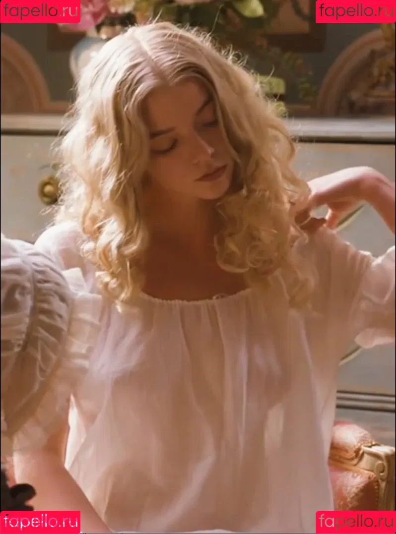 Anya Taylor-Joy Onlyfans Photo Gallery 