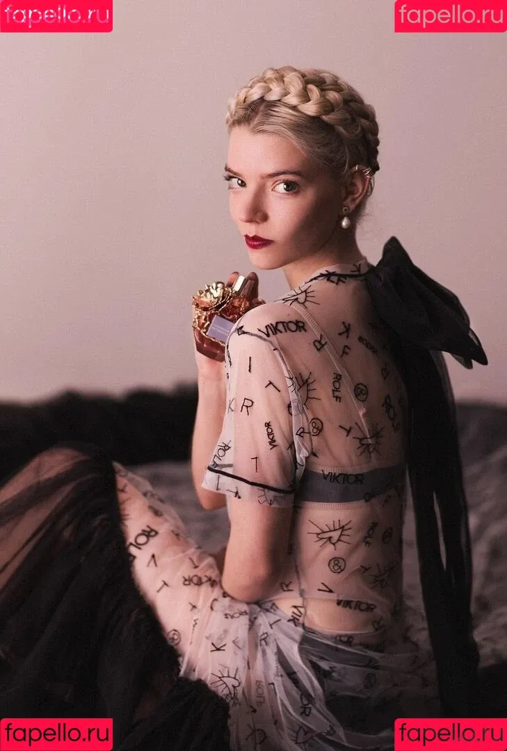 Anya Taylor-Joy Onlyfans Photo Gallery 
