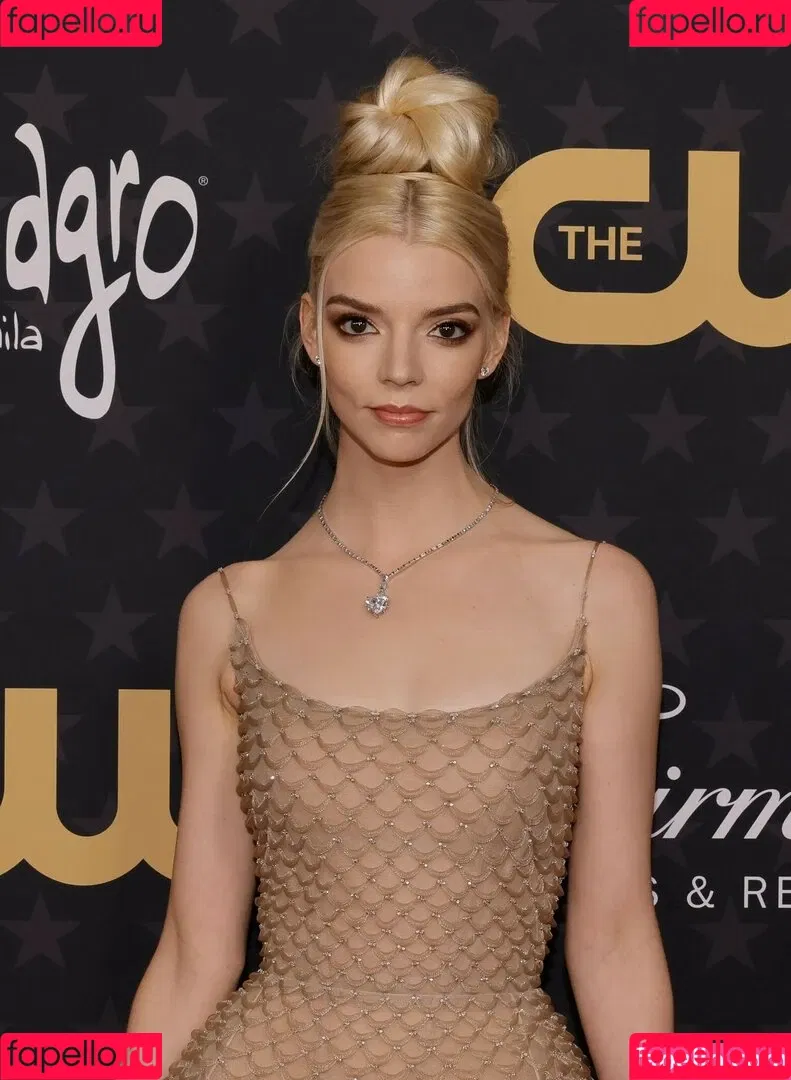 Anya Taylor-Joy Onlyfans Photo Gallery 