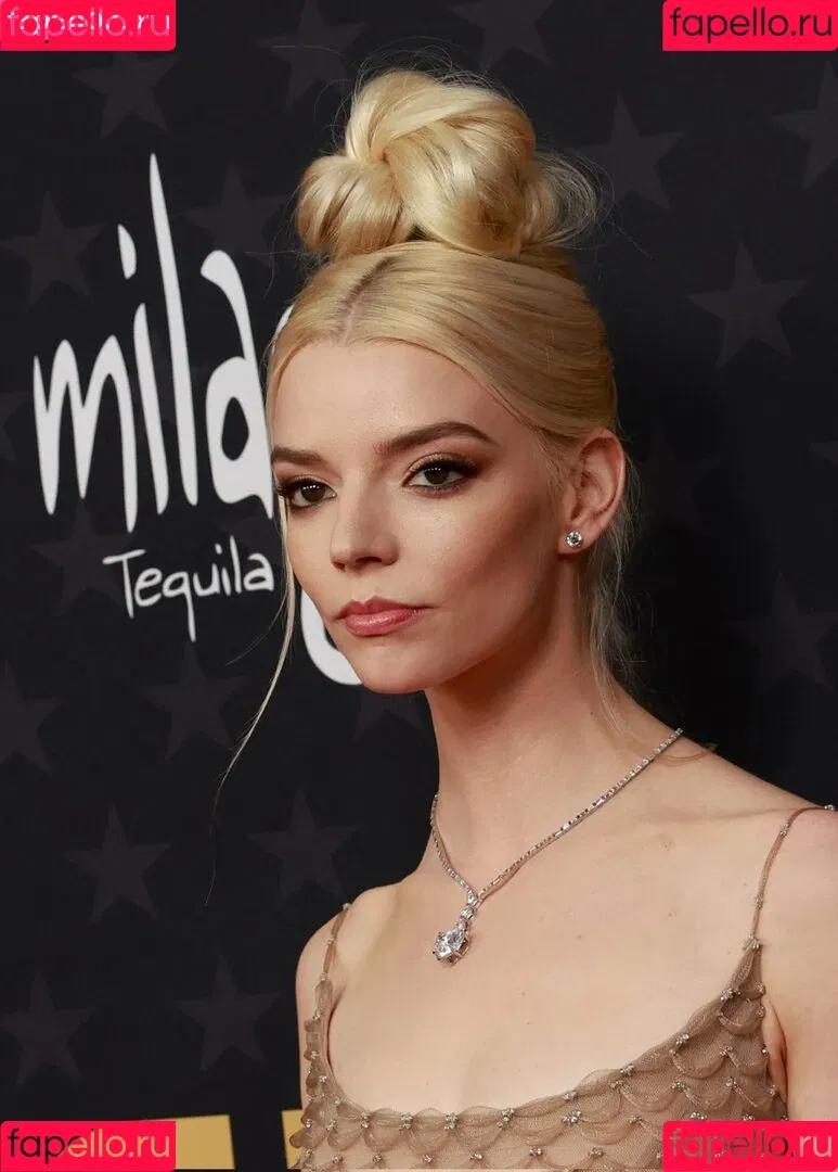 Anya Taylor-Joy Onlyfans Photo Gallery 