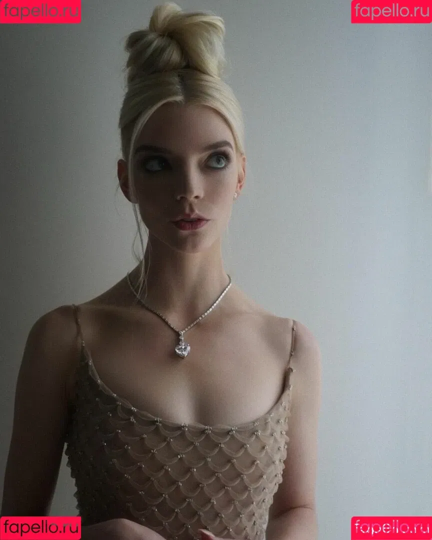 Anya Taylor-Joy Onlyfans Photo Gallery 