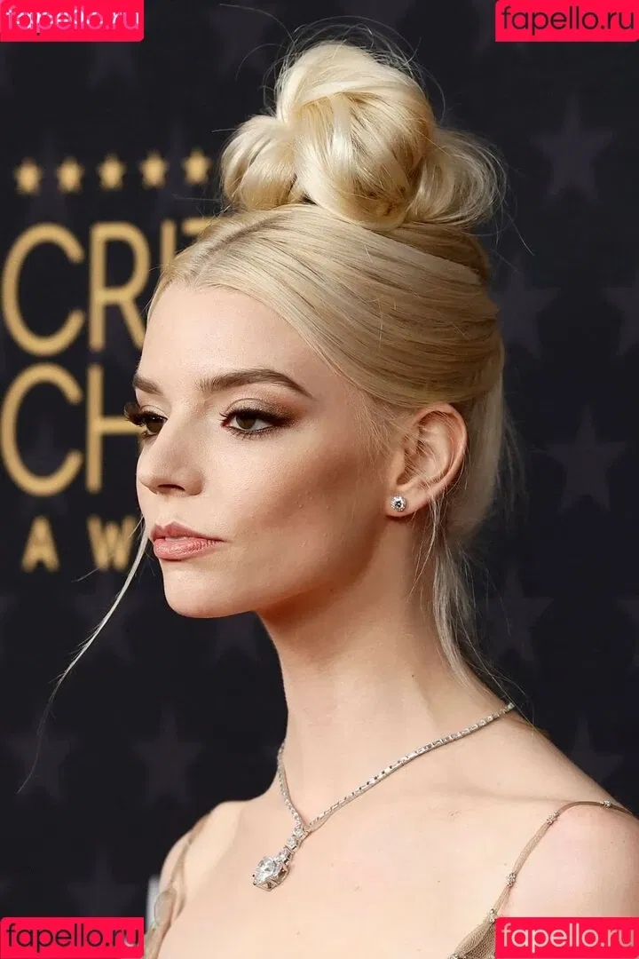 Anya Taylor-Joy Onlyfans Photo Gallery 