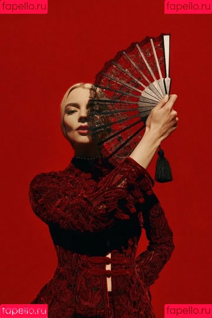 Anya Taylor-Joy Onlyfans Photo Gallery 