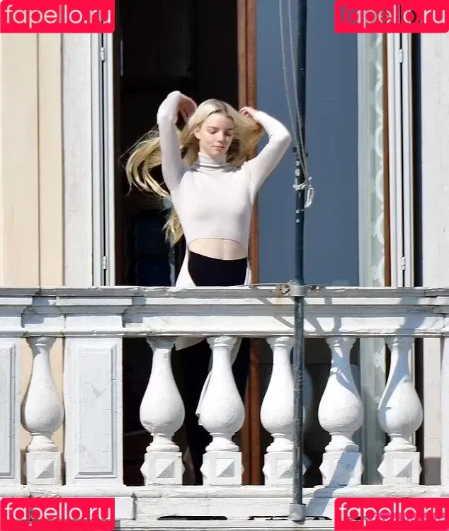 Anya Taylor-Joy Onlyfans Photo Gallery 