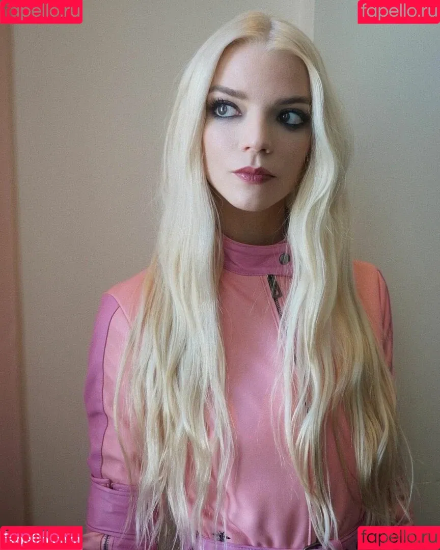 Anya Taylor-Joy Onlyfans Photo Gallery 