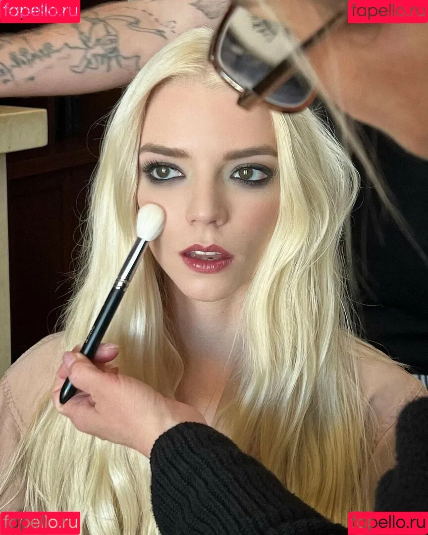 Anya Taylor-Joy Onlyfans Photo Gallery 