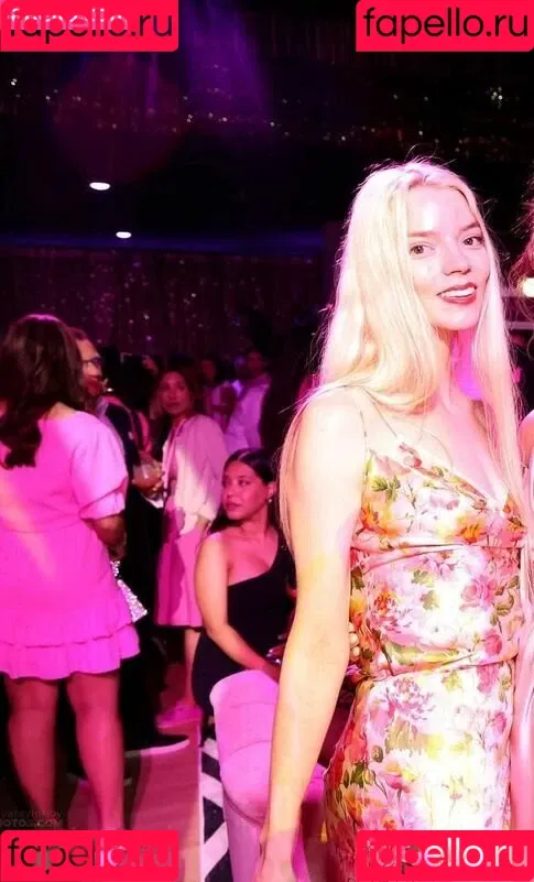 Anya Taylor-Joy Onlyfans Photo Gallery 